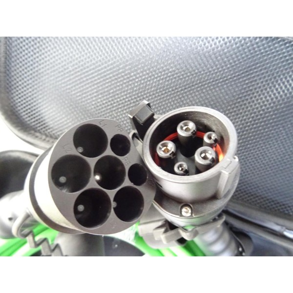 Cable charge recharge vehicule electrique 8 metres type 1 110-250V 16A Blaupunkt A1P16AT1 