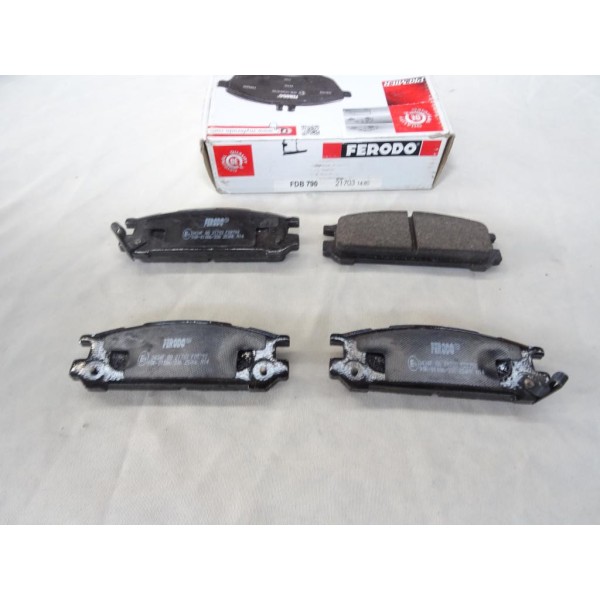 Jeu 4 plaquettes de frein arriere montage akebono Ferodo FDB790 pour subaru legacy impreza SVX outback 