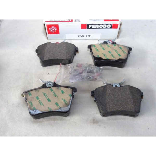 Jeu 4 plaquettes de frein arriere montage TRW Ferodo FDB1727 pour citroen C5 peugeot 407 607 