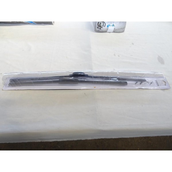 Lot 2 balais essuie glace 650mm + 550mm attache standard Norauto N°85 pour fiat alfa romeo lancia citroen peugeot mercedes renau